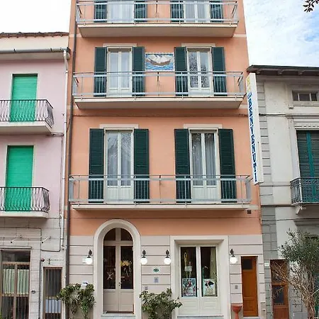 Benvenuti 2* Viareggio